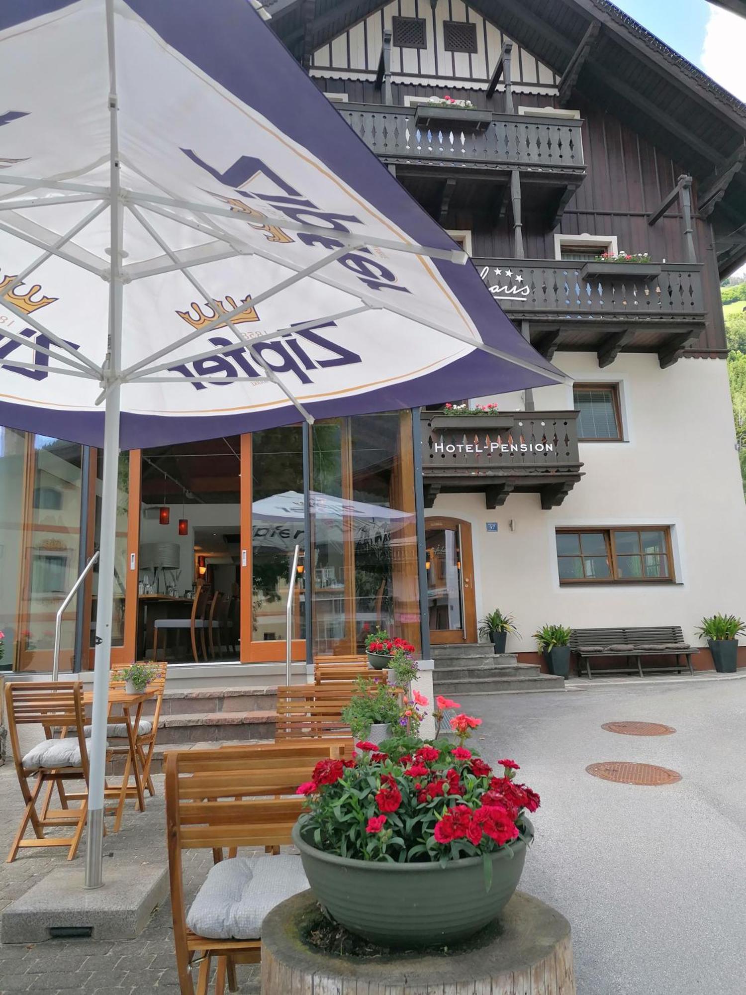 Hotel-Pension Hoferhaus Neukirchen am Grossvenediger Bagian luar foto